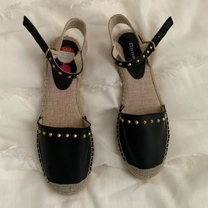 Espadrille sandals